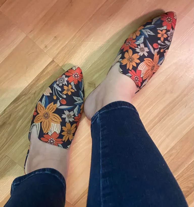 Tilocow Pointed-Toe Floral Mules