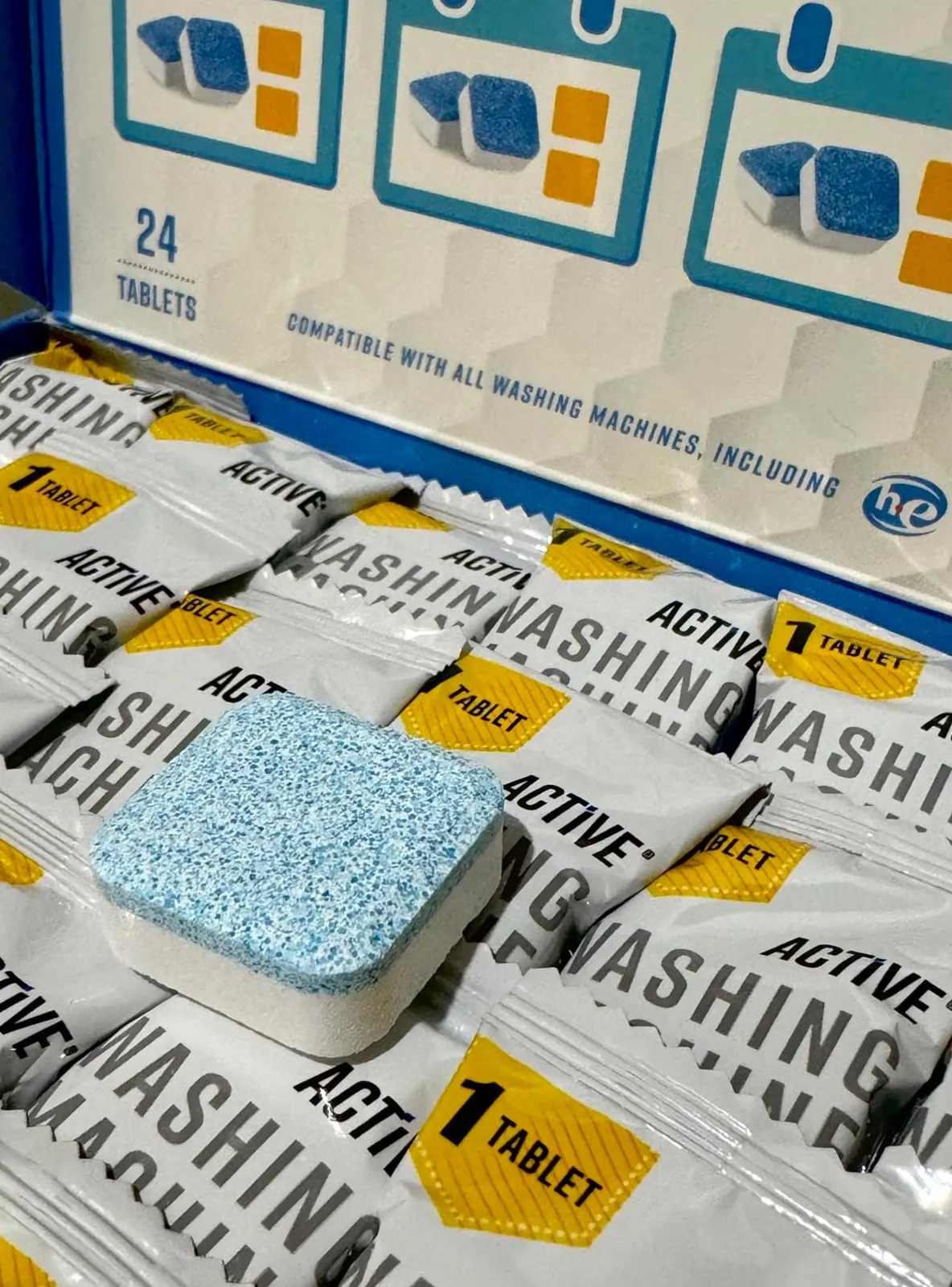 Washing machine cleaner and descaler tablets